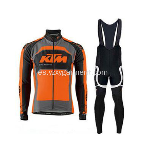 Un conjunto de ropa de ciclismo cálida naranja.